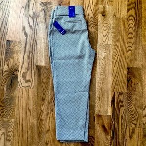 NWT Apt. 9 Capri Dress Pants